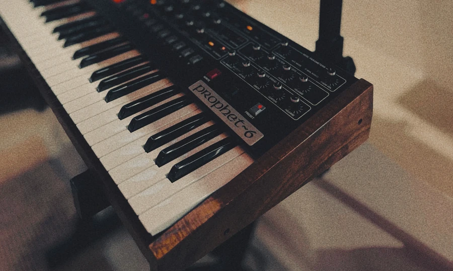 Prophet-6 - Moog